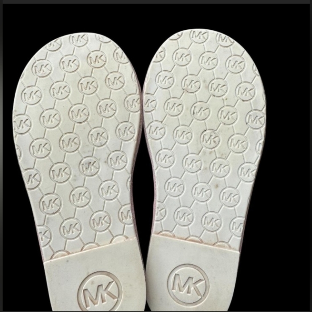 MICHAEL Michael Kors Pink Furry Slides with Gold Detail - Picture 2 of 4